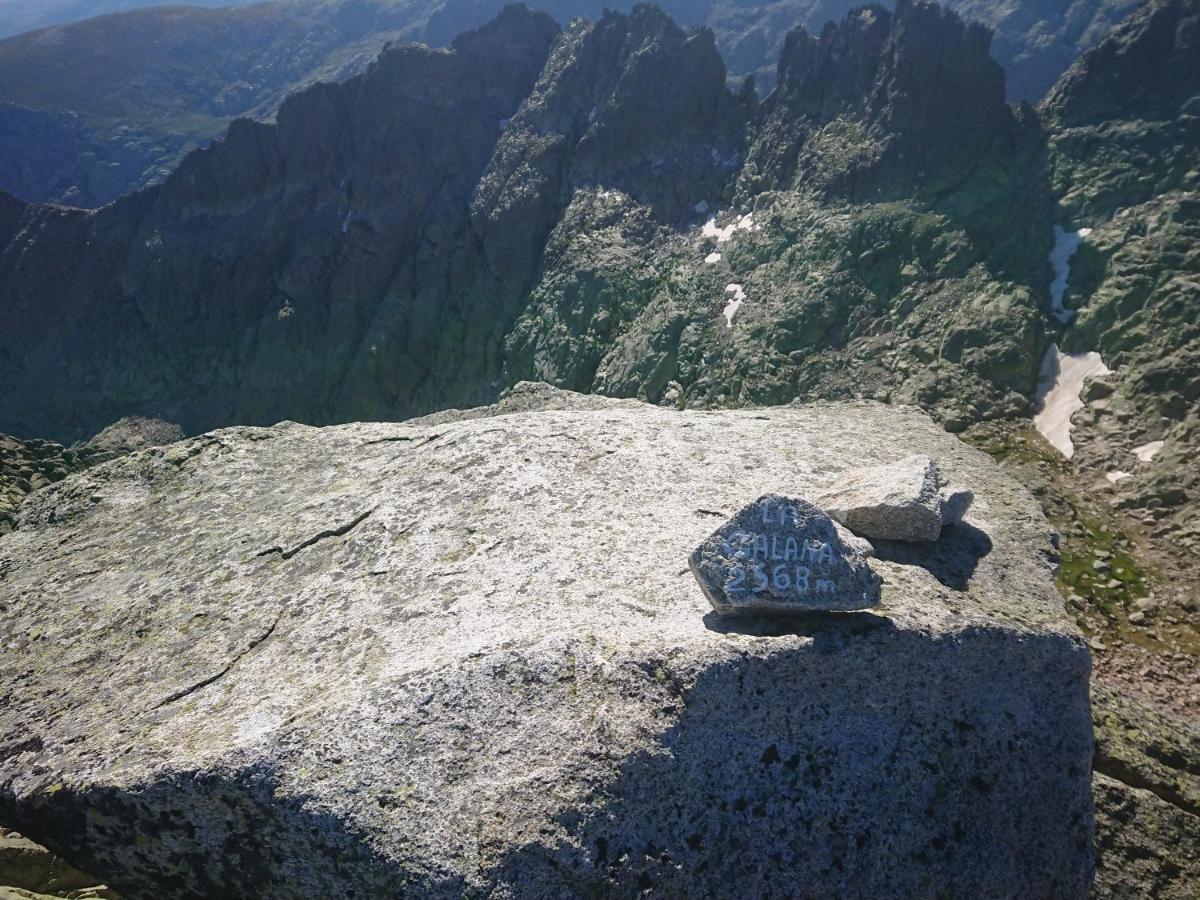 Cara Norte De Gredos Ойос-дель-Эспино Экстерьер фото